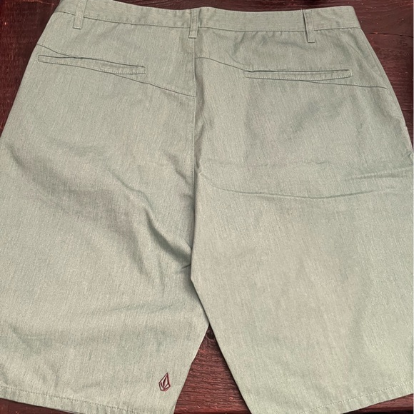 Volcom men’s shorts green size 38 - Picture 2 of 6